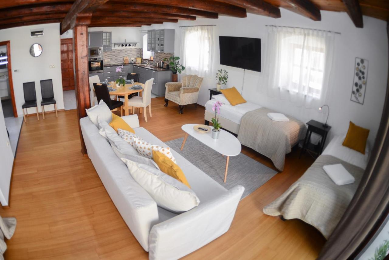 Somos Apartman Дьёр Экстерьер фото